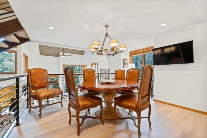 Ridgepoint Townhome 198 By East West Hospitality Beaver Creek Exterior foto